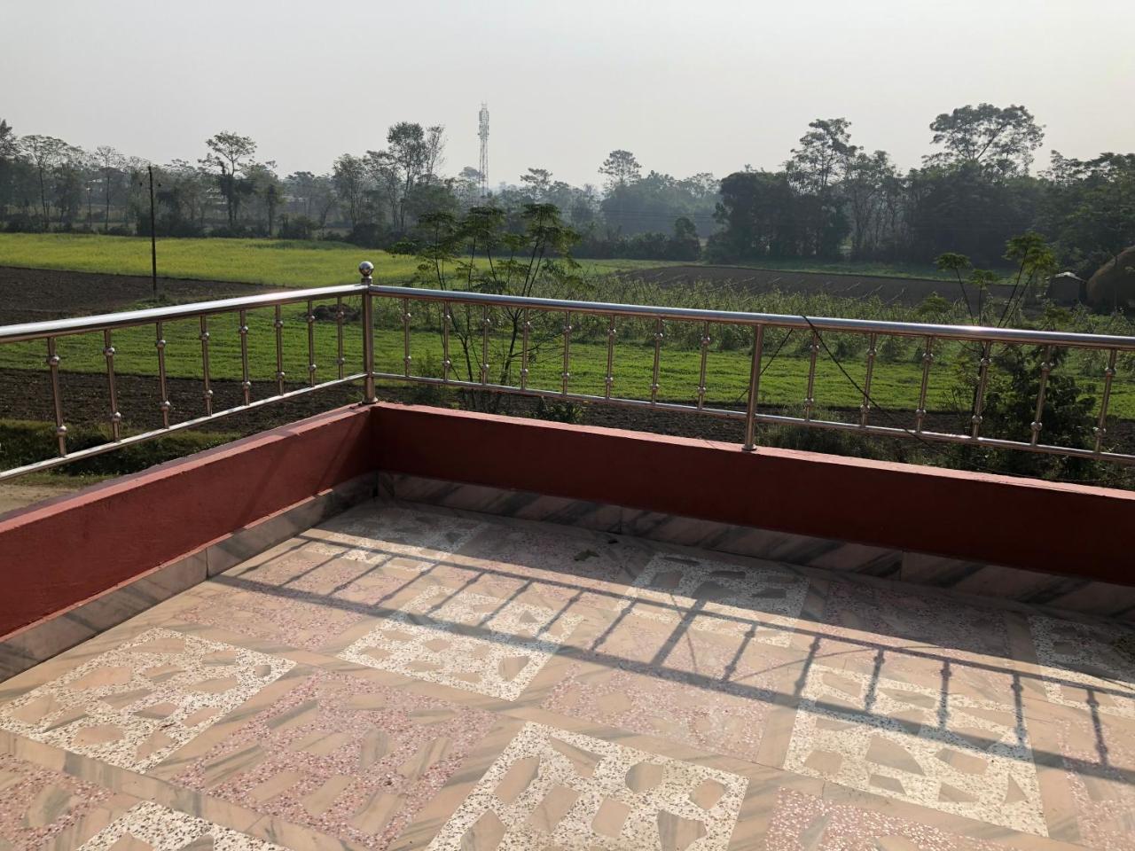 Chitwan Homestay Bharatpur  Εξωτερικό φωτογραφία